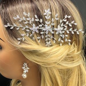 Bridal hair piece comb side diamond crystals